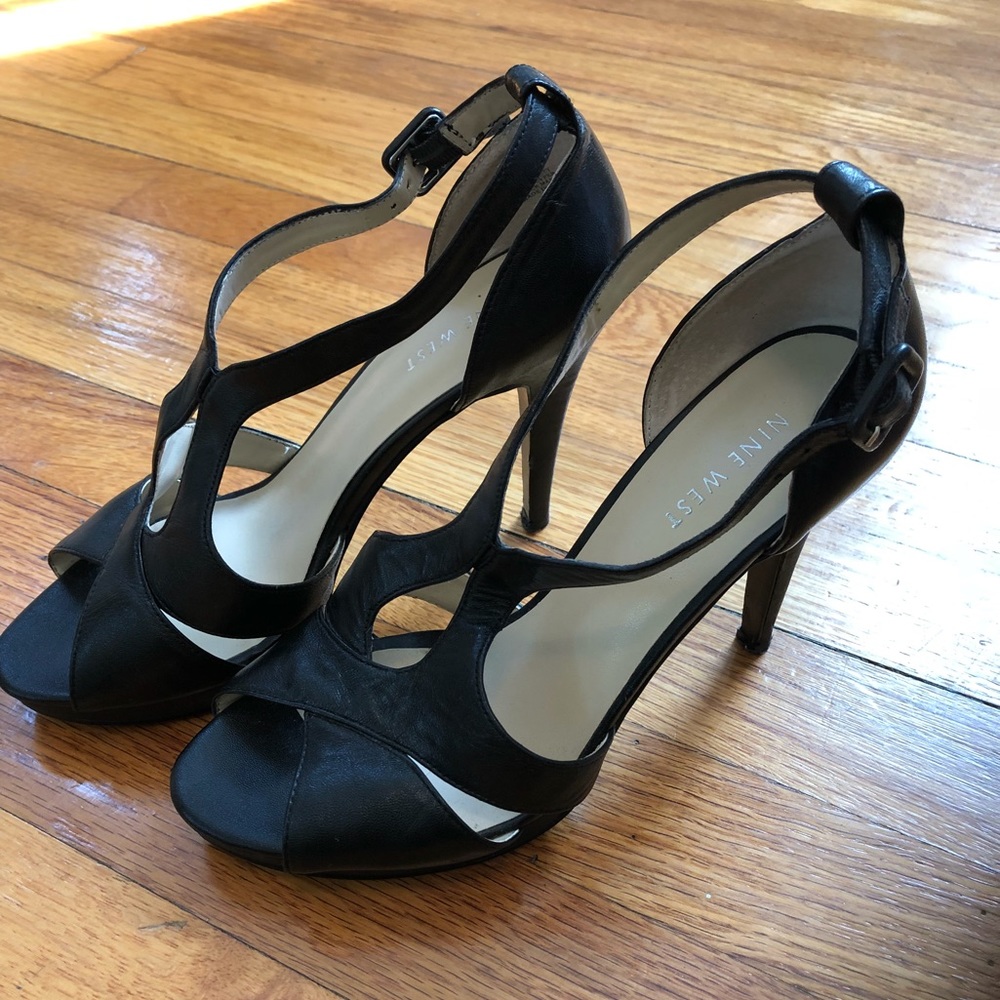 🥳 3 for $15 🥳 Nine West Heels ✨